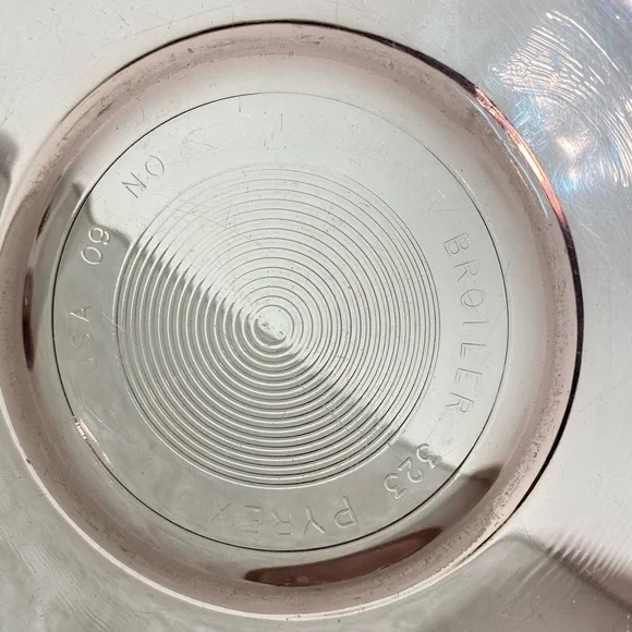 Vintage PYREX Set of 3 Cranberry Glass Nesting Mixing Bowls 1L, 1.5L & 2.5L - Picture 7 of 16